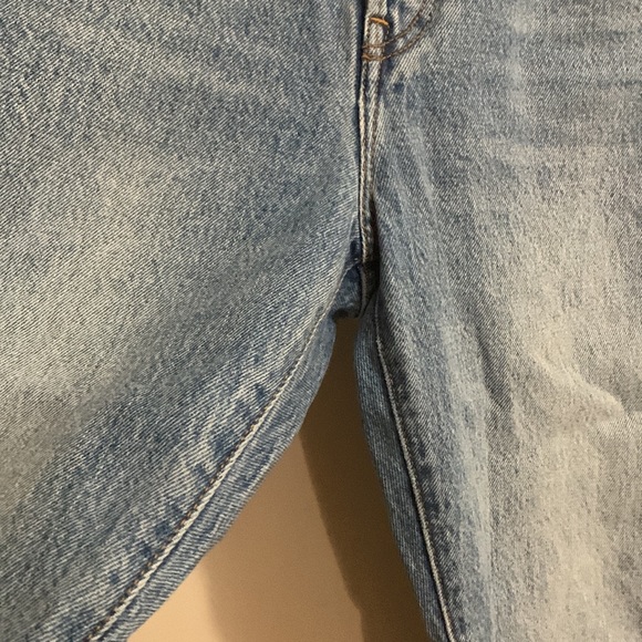 Levi’s | Light Red Tag Button Fly WEDGIE High Rise Raw Hem Jeans Size 27 Classic - Picture 4 of 9